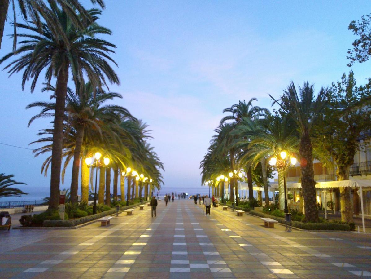 Apartmán R1372 Toboso 2 Nerja Exteriér fotografie